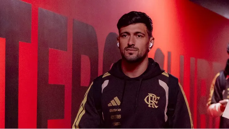 Arrascaeta, jogador do Flamengo, durante a chegada no Morumbis para enfrentar o São Paulo pelo Brasileiro