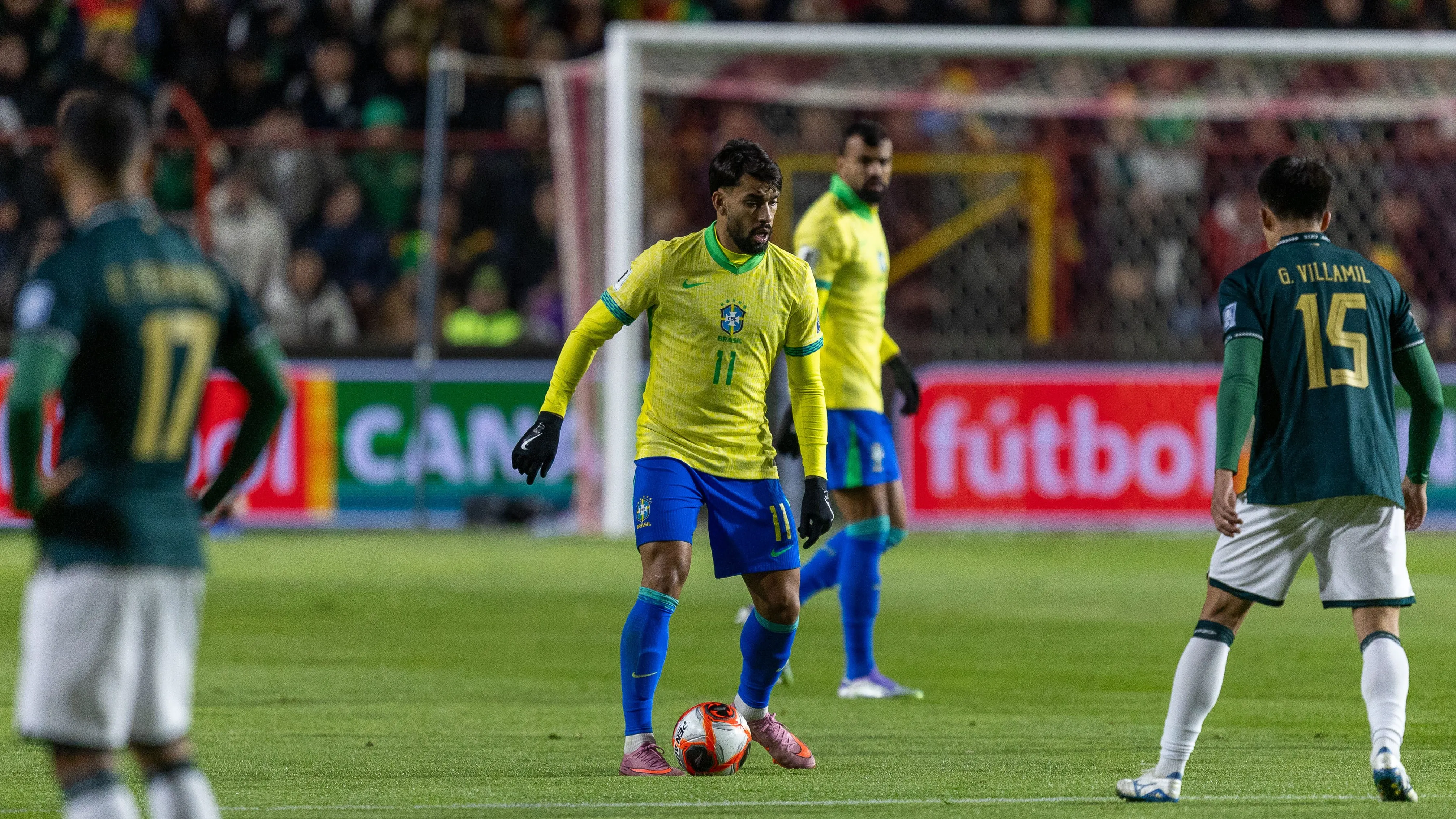 BOLIVIA – EL ALTO – 09/09/2025 – ELIMINATORIAS COPA DO MUNDO 2026, BOLIVIA X BRASIL – lucas paqueta jogador do Brasil durante partida contra o Bolivia no estadio El Alto pelo campeonato Eliminatorias Copa Do Mundo 2026. Foto: Paulo De Tarso/AGIF