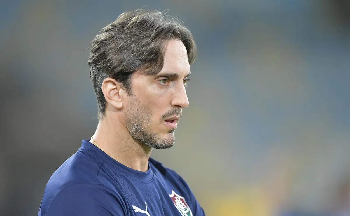 Zubeldía comenta erro de Freytes em vitória do Fluminense