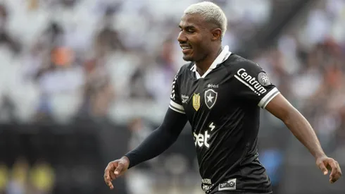 SP – SAO PAULO – 30/11/2025 – BRASILEIRO A 2025, CORINTHIANS X BOTAFOGO – CUIABANO jogador do Botafogo durante partida contra o Corinthians no estadio Arena Corinthians pelo campeonato Brasileiro A 2025. Foto: Joisel Amaral/AGIF