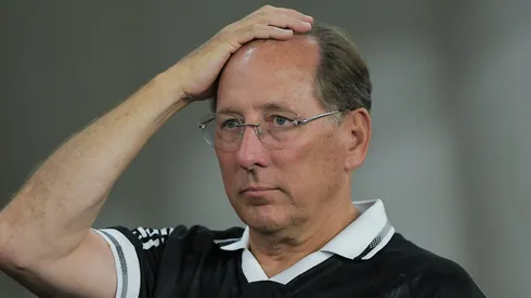 – Textor pode perder o controle do Botafogo