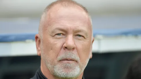 Mano Menezes durante a sua passagem no Grêmio partida contra o Flamengo no estadio Maracana pelo campeonato Brasileiro A 2025.