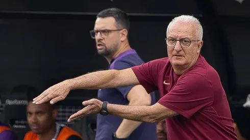 Dorival Júnior mexeu no time no 2º tempo.