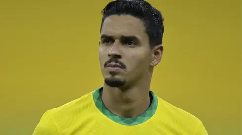 Zagueiro tem o futuro incerto – Foto: Pedro Vilela/Getty Images.