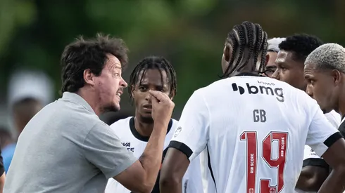 Fernando Diniz define time titular do Vascão.