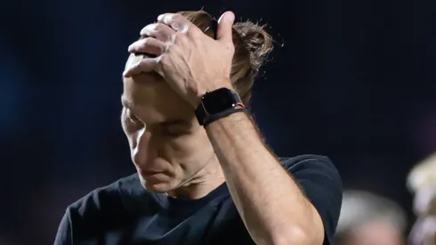 Filipe Luis tecnico do Flamengo durante partida contra o Sao Paulo no estadio Morumbi pelo campeonato Brasileiro A 2026. Foto: Marcello Zambrana/AGIF