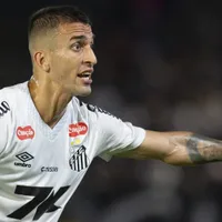 Antes de encarar o São Paulo, João Schmidt desabafa sobre momento do Santos