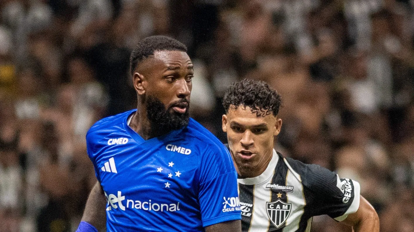 Foto: Fernando Moreno/AGIF – Gerson disputa vaga no time titular do Cruzeiro com Lucas Silva.