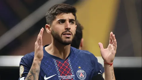 Zagueiro Beraldo, do PSG, continua interessando ao Verdão –
Foto: Alex Grimm/Getty Images