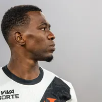 Carlos Cuesta é 'vilão' em derrota do Vasco contra o Mirassol
