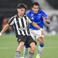 Montoro 'entorta' três e comanda goleada do Botafogo sobre o Cruzeiro