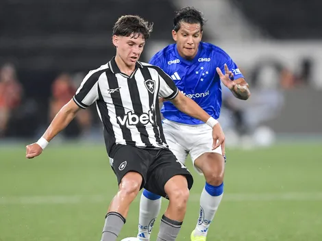 Montoro 'entorta' três e comanda goleada do Botafogo sobre o Cruzeiro