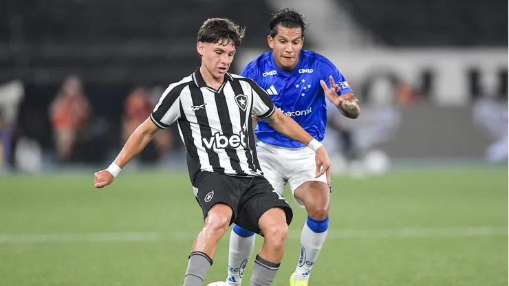 Montoro foi o maestro de goleada do Botafogo sobre o Cruzeiro na estreia do Brasileiro