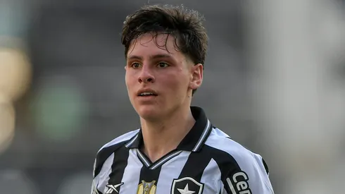 – Montoro, meia do Botafogo.
Foto: Thiago Ribeiro/AGIF