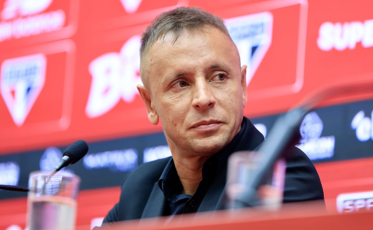 Rafinha muda convicção de Crespo e acaba com mal-estar gerado por desalinhamento inicial com treinador