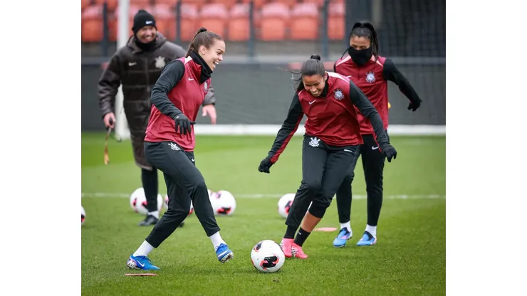 Brabas treinam em Londres. Foto: Rodrigo Gazzanel/Ag. Corinthians