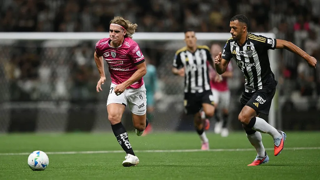 Spinelli em ação pelo Independiente del Valle: o atacante já recebeu oferta da Colina Histórica – (Photo by Pedro Vilela/Getty Images)