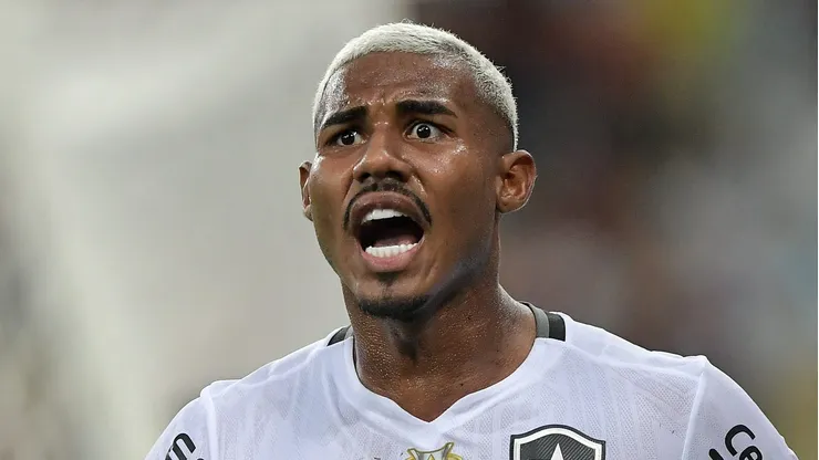 Cuiabano no Botafogo. Foto: Thiago Ribeiro/AGIF