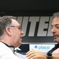 Marcelo Teixeira cobra Mattos e Santos blinda Vojvoda