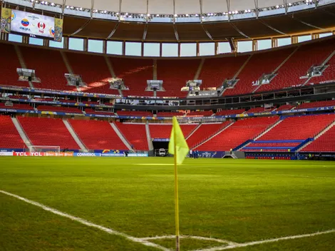 Mané Garrincha tem gramado em condições deploráveis