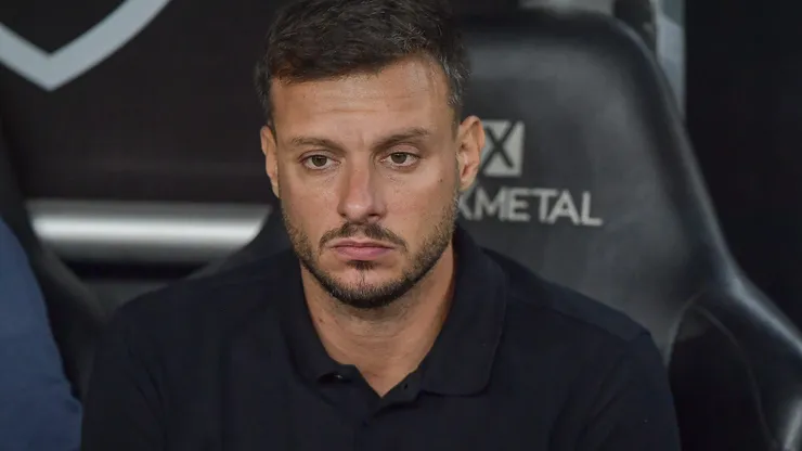 Treinador deu a sua opinião - Foto: Thiago Ribeiro/AGIF.