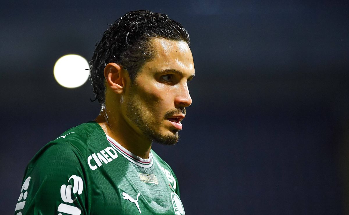 Raphael Veiga impulsiona ‘limpeza’ e Palmeiras pode sacramentar até 10 saídas na janela