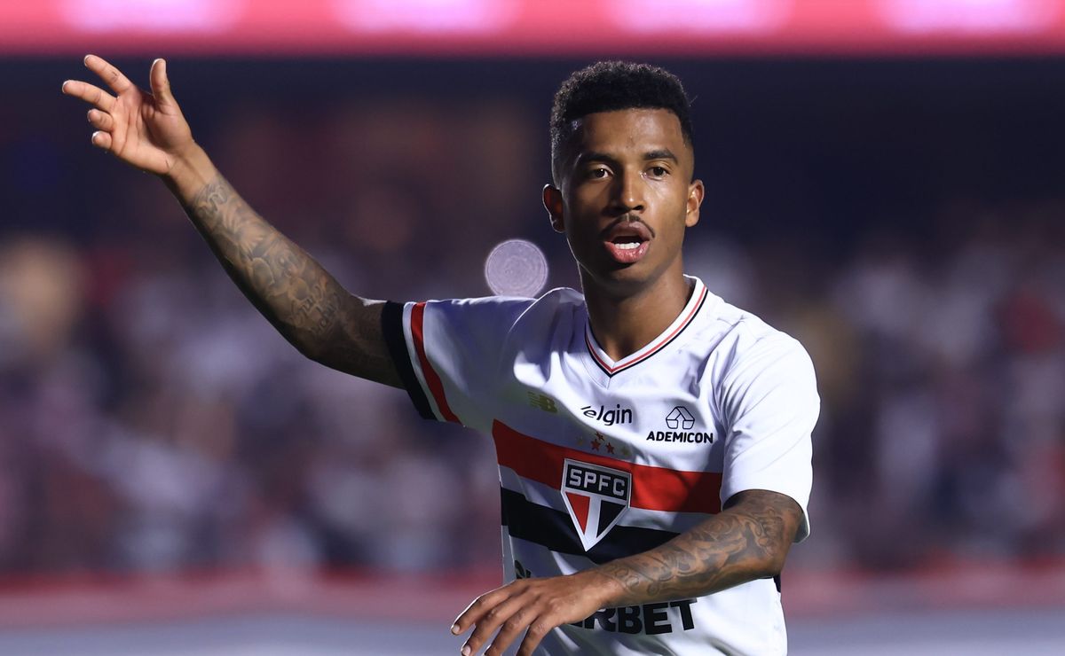 Flamengo busca forma para contratar Marcos Antônio, mas não deve investir R$ 155 milhões no volante