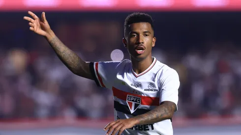 Volante continua nos holofotes do Rubro-Negro