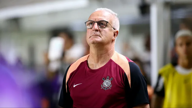 SP - SANTOS - 28/01/2026 - BRASILEIRO A 2026, CORINTHIANS X BAHIA - Dorival Jr tecnico do Corinthians durante partida contra o Bahia no estadio Vila Belmiro pelo campeonato Brasileiro A 2026. Foto: Mauricio De Souza/AGIF