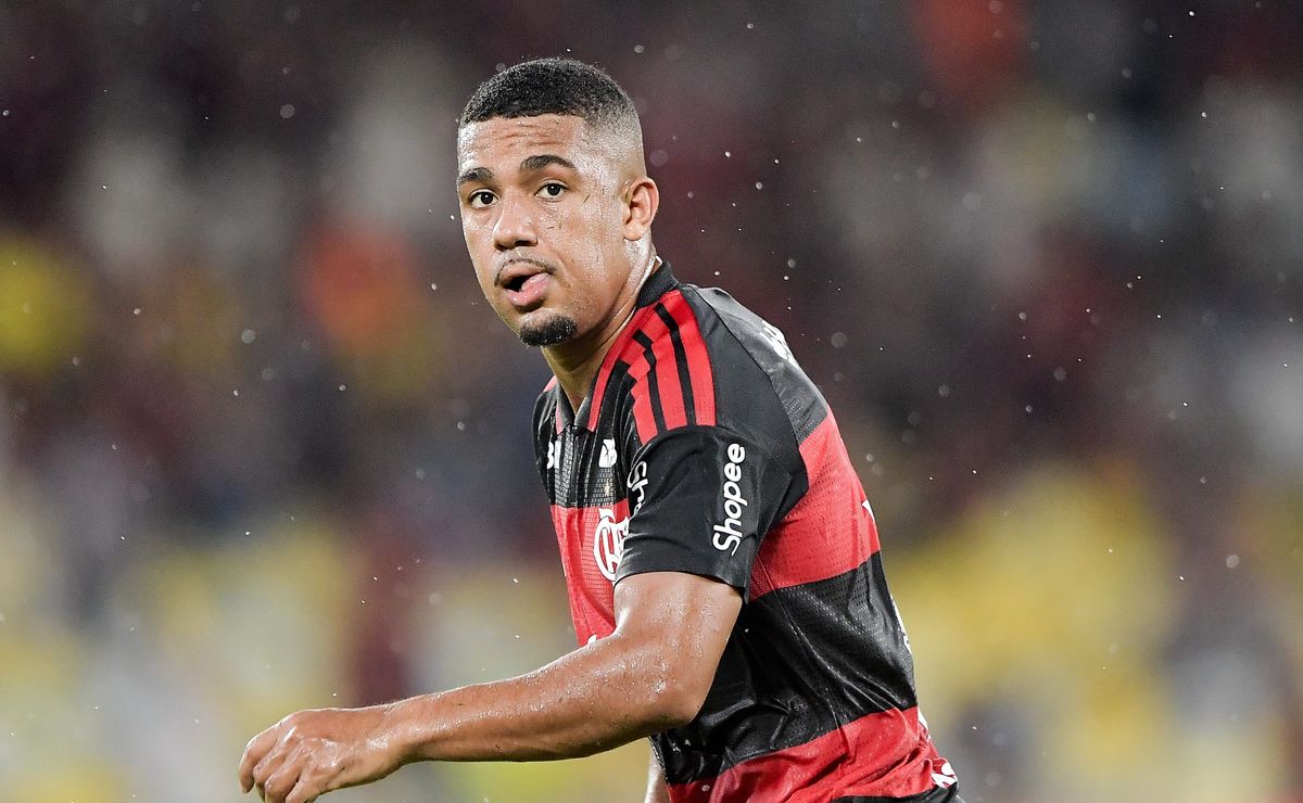 Filipe Luís confirma provável time para Flamengo x Corinthians e Nação critica Léo Ortiz e Samuel Lino