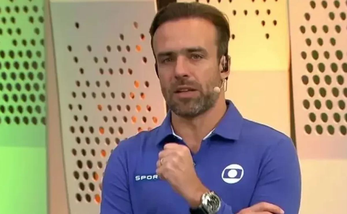 Flamengo x Corinthians: Roger Flores diz que é uma vergonha uma final importante em um gramado tão ruim