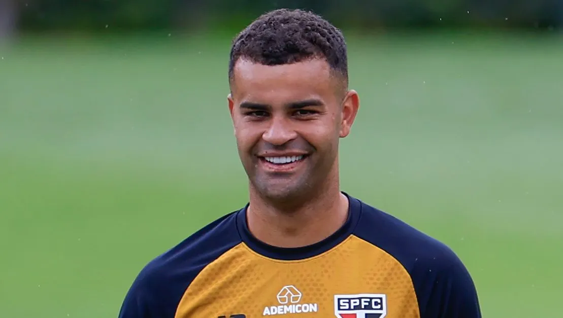 SP – SAO PAULO – 30/01/2026 – SAO PAULO, TREINO – Alison jogador do Sao Paulo durante treino no Centro de Treinamento CT Barra Funda. Foto: Marcello Zambrana/AGIF