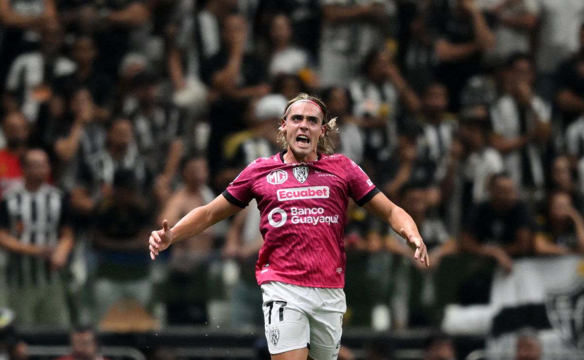 Vasco avança no mercado e encaminha acerto com Spinelli, do Independiente Del Valle