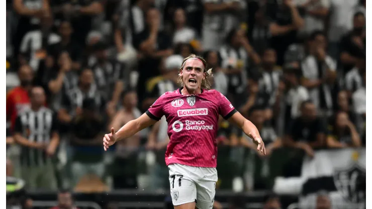Claudio Spinelli está perto de fechar com o Vasco - Foto: Pedro Vilela/Getty Images
