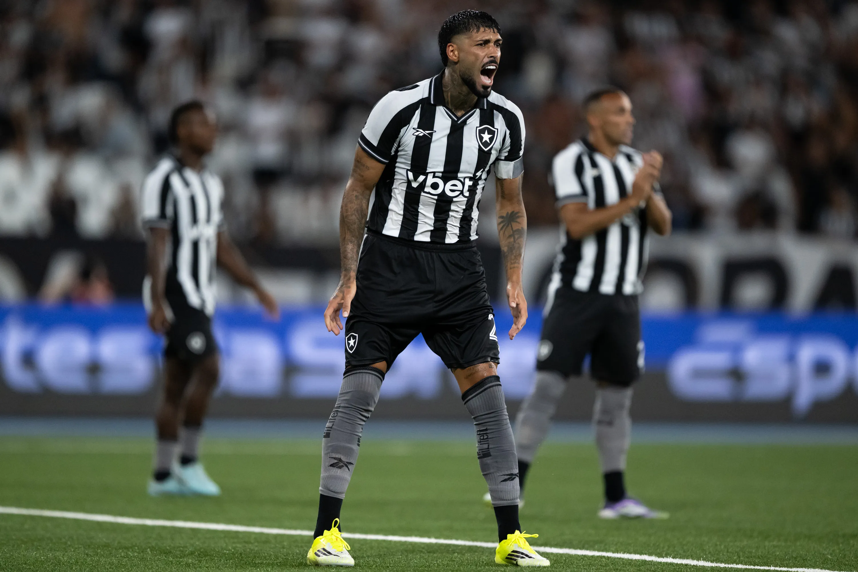 RJ – RIO DE JANEIRO – 29/01/2026 – BRASILEIRO A 2026, BOTAFOGO X CRUZEIRO – Barboza jogador do Botafogo durante partida contra o Cruzeiro no estadio Engenhao pelo campeonato Brasileiro A 2026. Foto: Jorge Rodrigues/AGIF