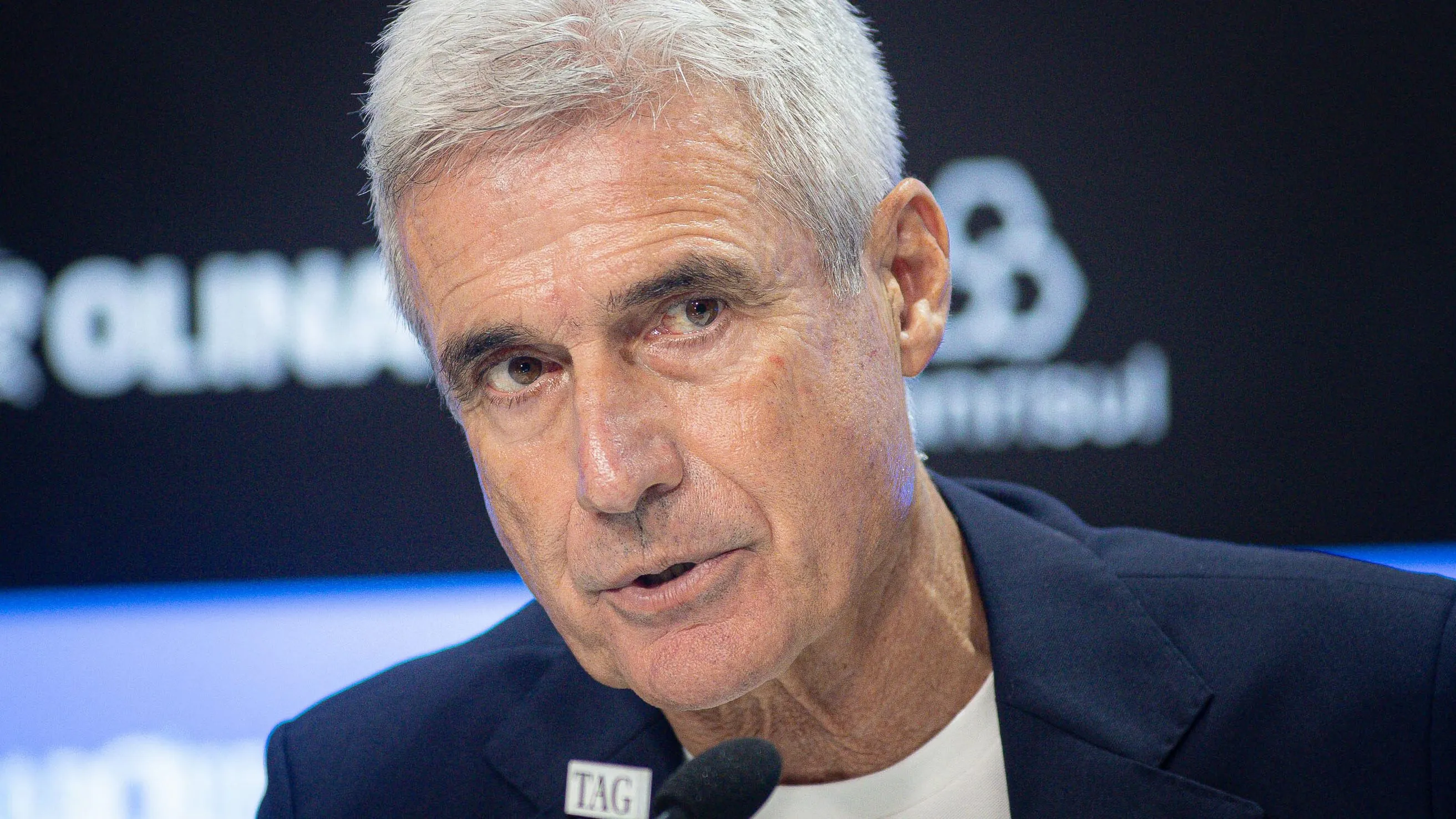 Luís Castro. Foto: Maxi Franzoi/AGIF