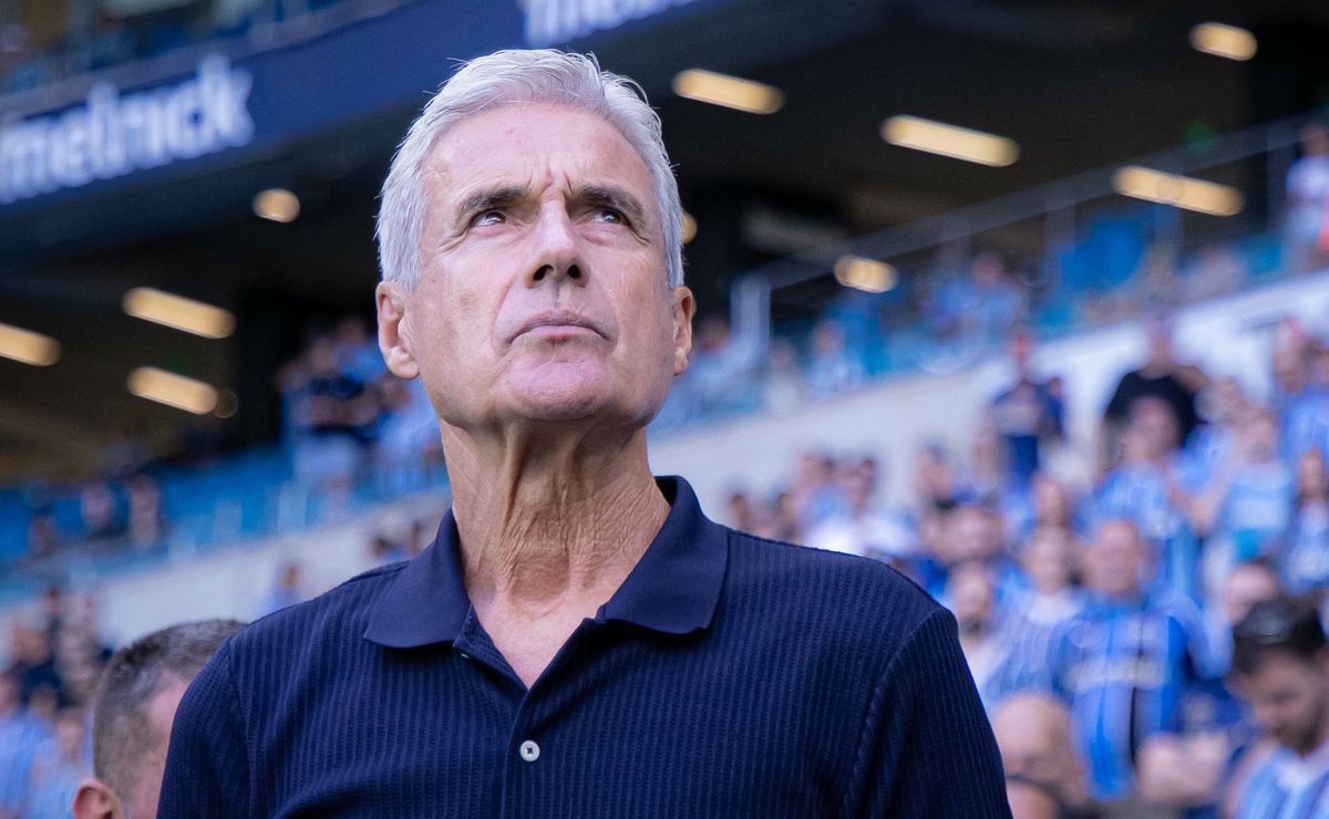 Escolhas de Luís Castro não empolgam, e Grêmio mostra fragilidade no empate com Juventude