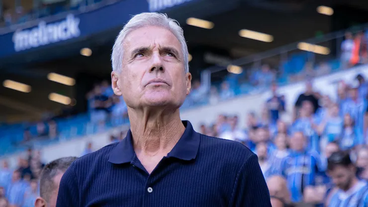 Luís Castro na partida entre Grêmio x Juventude