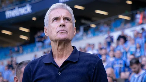 RS – PORTO ALEGRE – 31/01/2026 – GAUCHO 2026, GREMIO X JUVENTUDE – Luis Castro tecnico do Gremio durante partida contra o Juventude no estadio Arena do Gremio pelo campeonato Gaucho 2026. Foto: Maxi Franzoi/AGIF