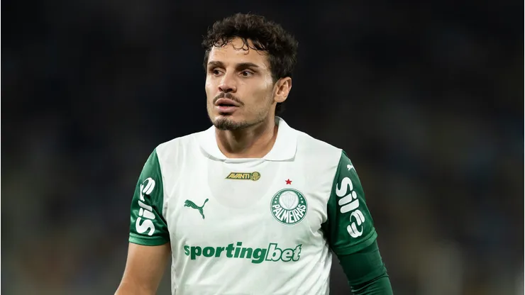 Veiga deixou o Palmeiras nesta janela