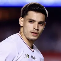 Bobadilla perde chance real de gol em São Paulo x Santos em lance construído pelo Tricolor Paulista