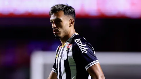 Gabriel Menino jogador do Santos durante partida contra o São Paulo. Foto: Marcello Zambrana/AGIF