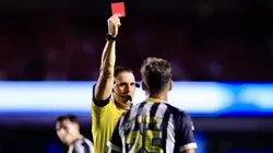 Gabriel Menino é expulso no primeiro tempo de São Paulo x Santos
