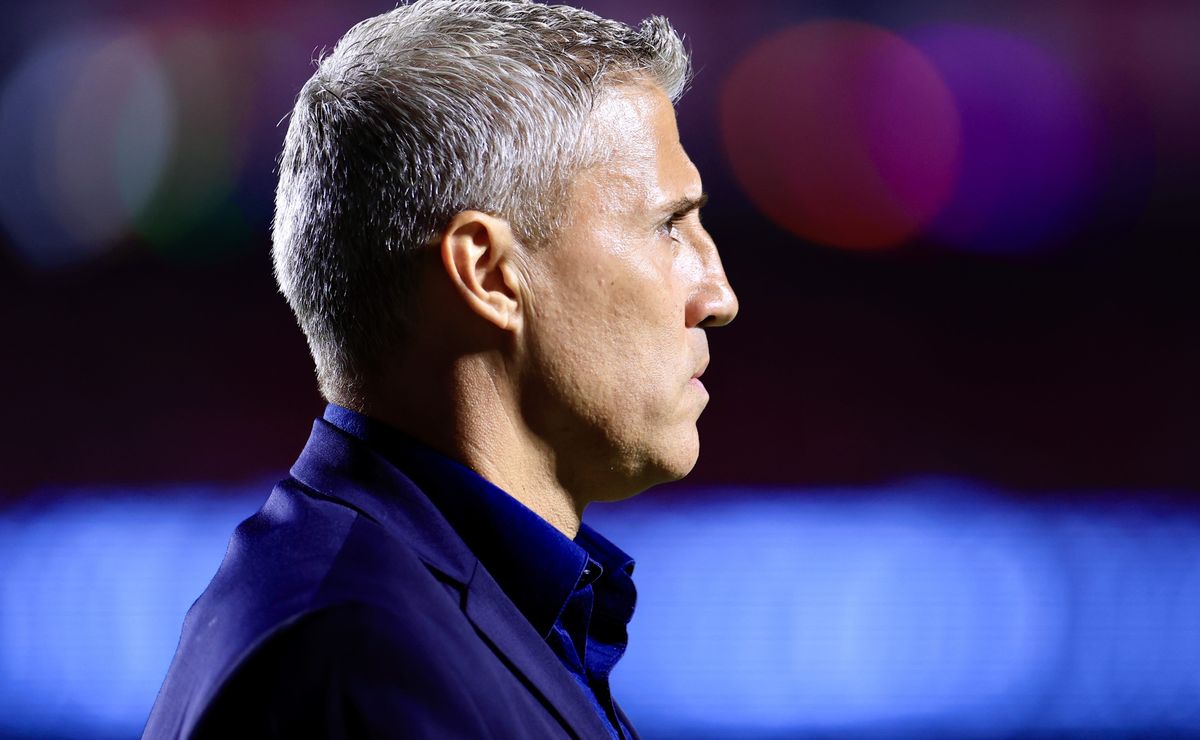 Hernán Crespo acerta estratégia e conduz o São Paulo a vencer o Santos pelo Campeonato Paulista