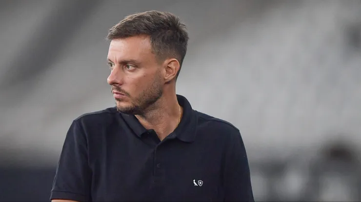 RJ - RIO DE JANEIRO - 29/01/2026 - BRASILEIRO A 2026, BOTAFOGO X CRUZEIRO - Martin Anselmi tecnico do Botafogo durante partida contra o Cruzeiro no estadio Engenhao pelo campeonato Brasileiro A 2026. Foto: Thiago Ribeiro/AGIF