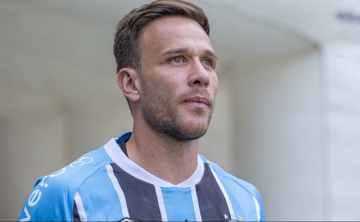 Expulsão de Arthur em Grêmio x Juventude é detalhada pelo áudio do VAR: “Soco no rosto”