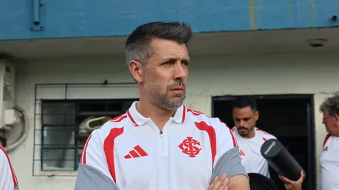 Pezzolano ainda está buscando as melhores opções no Colorado