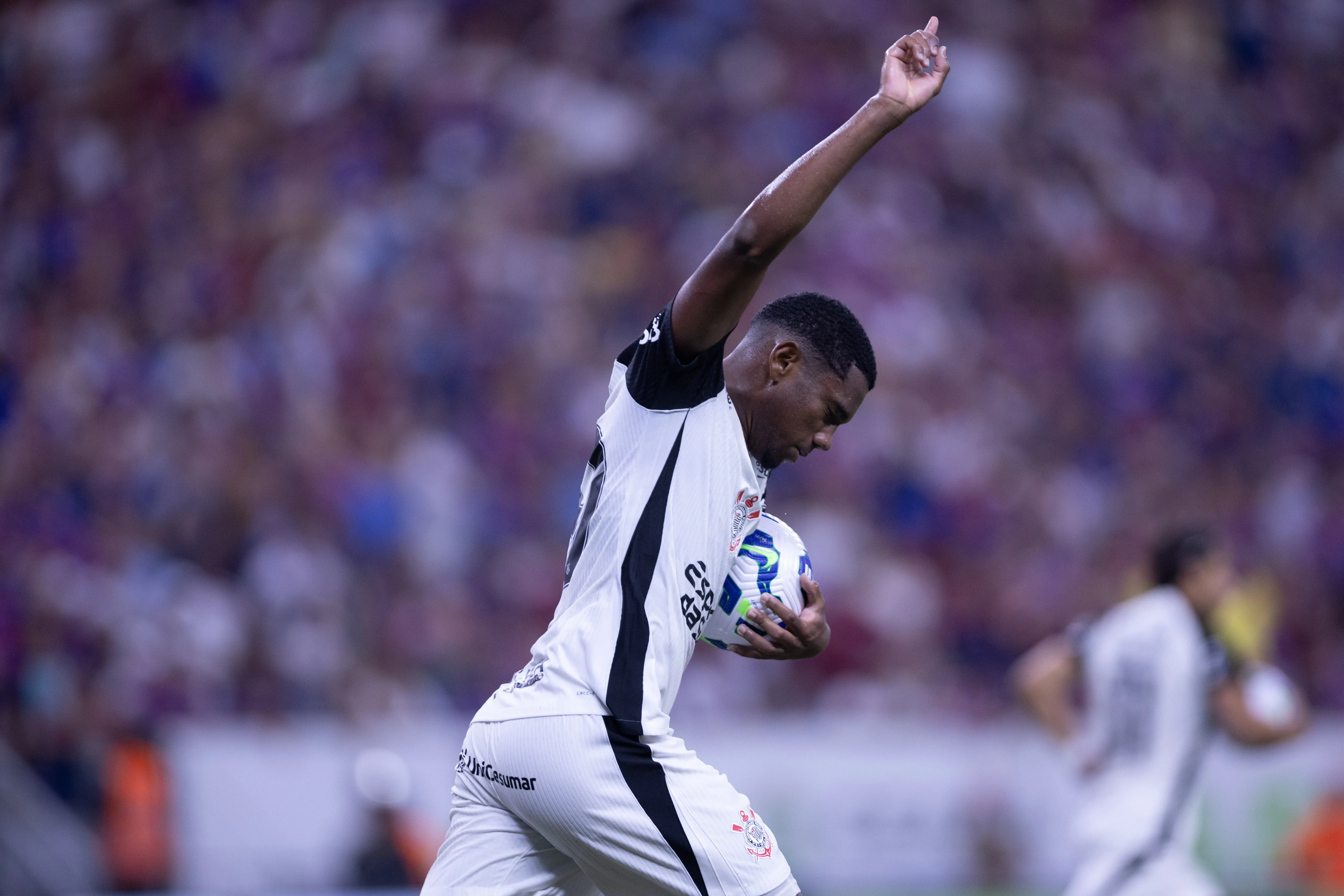André Luiz vem se destacando no Corinthians. Foto: Baggio Rodrigues/AGIF