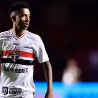 Flamengo enfrenta resistência do São Paulo por Marcos Antônio e Allan
