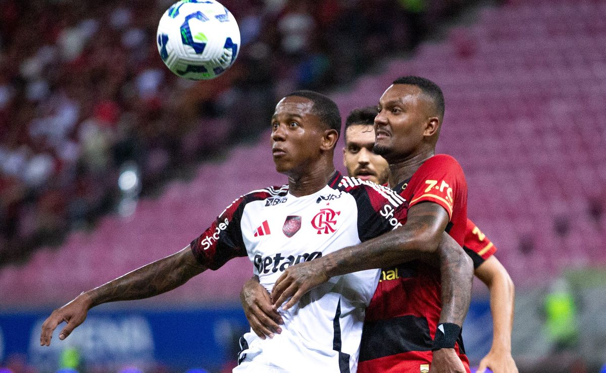 Flamengo trava venda, reintegra Wallace Yan e mantém plano de negócio mesmo após impasse